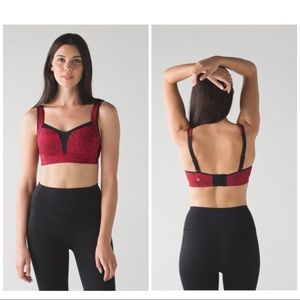 Lululemon Ta Ta Tamer III Power Luxtreme Spray Jacquard True Red Black